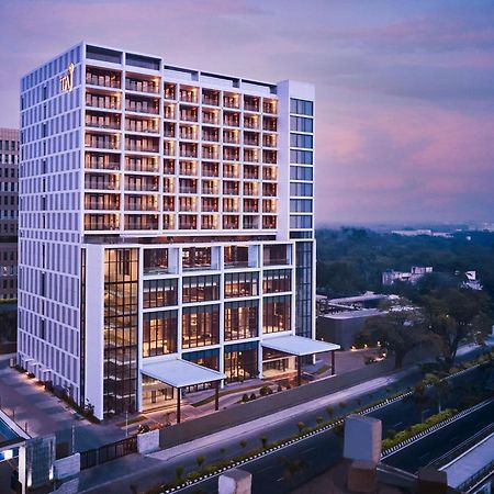 فندق Taj Wellington Mews شيناي المظهر الخارجي الصورة