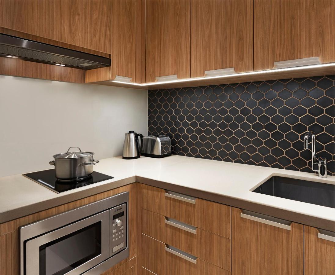 فندق Taj Wellington Mews شيناي المظهر الخارجي الصورة