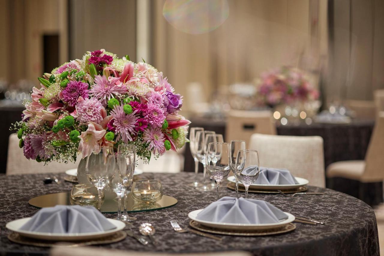 فندق Taj Wellington Mews شيناي المظهر الخارجي الصورة