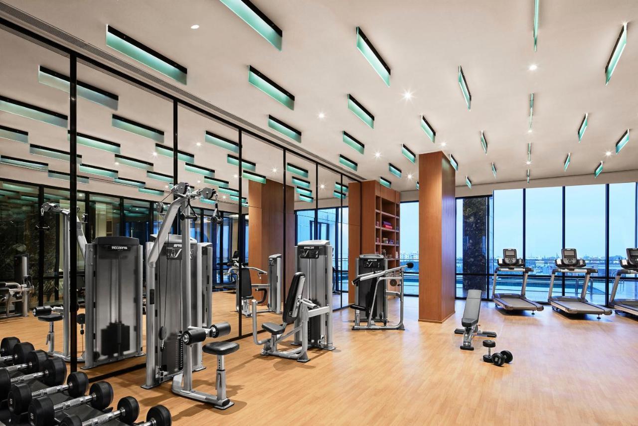 فندق Taj Wellington Mews شيناي المظهر الخارجي الصورة