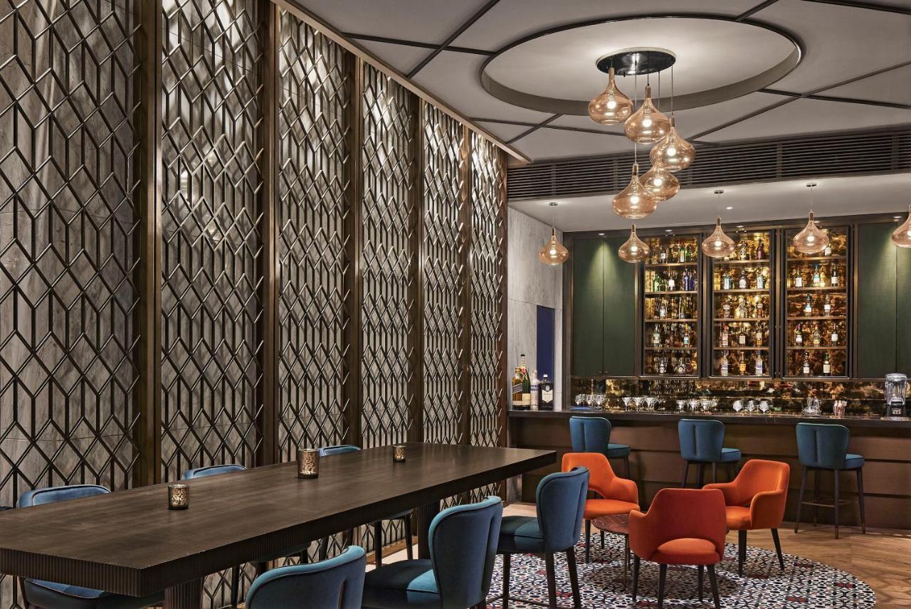 فندق Taj Wellington Mews شيناي المظهر الخارجي الصورة